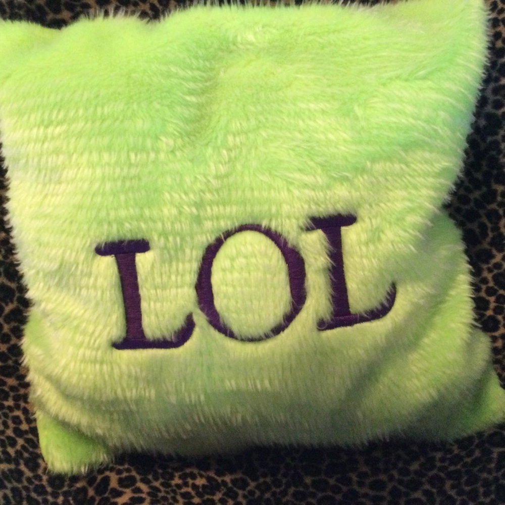 🌸3 for $20🌸 Y2K LOL Fuzzy Accent Pillow